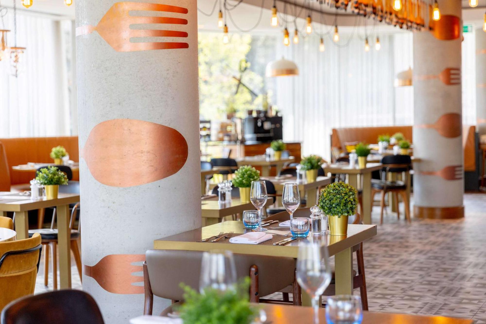 מלון Hilton בורנמות' מראה חיצוני תמונה