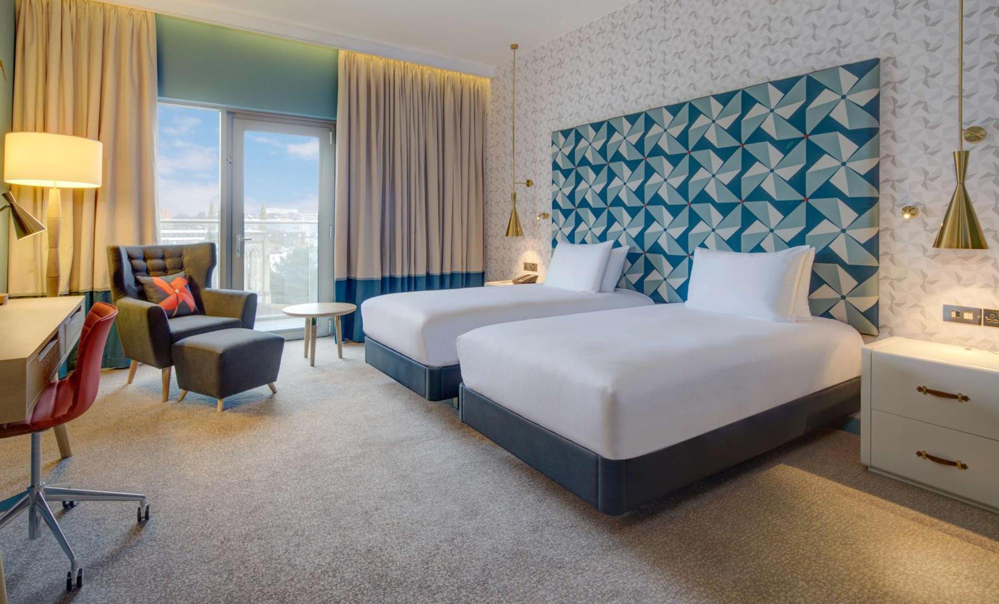 מלון Hilton בורנמות' מראה חיצוני תמונה