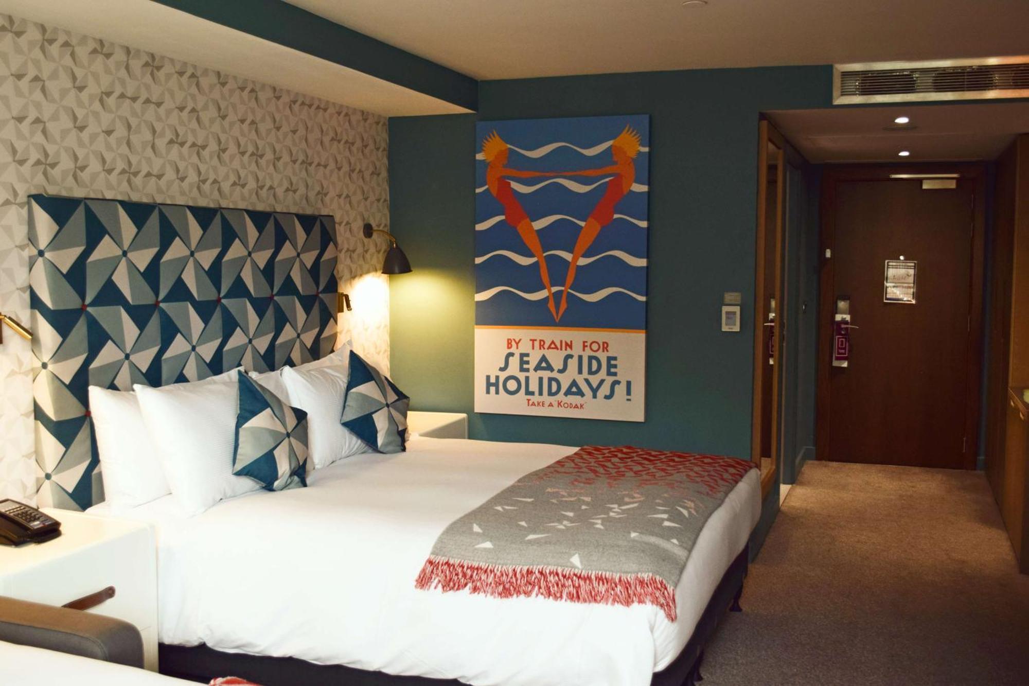 מלון Hilton בורנמות' מראה חיצוני תמונה