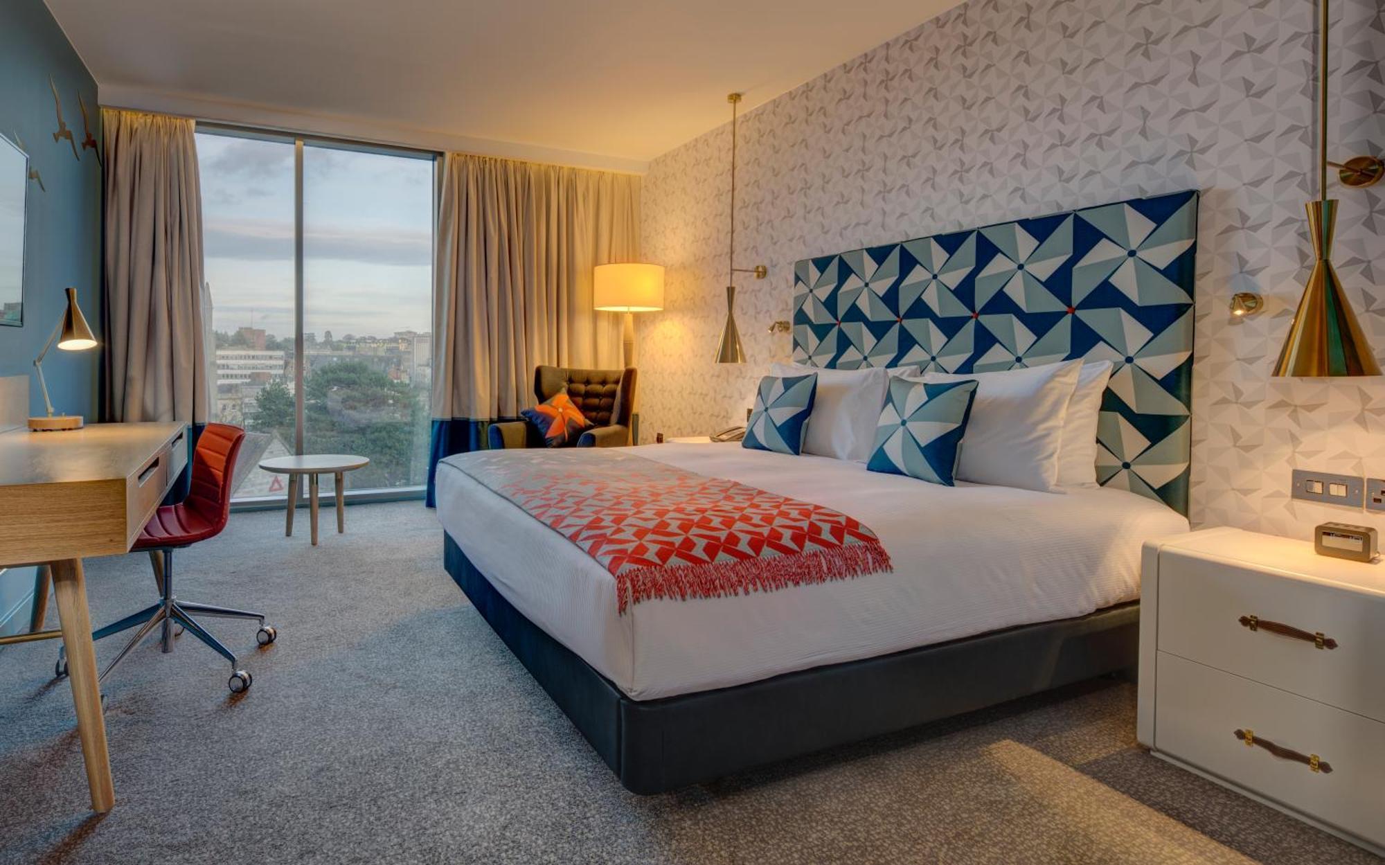 מלון Hilton בורנמות' מראה חיצוני תמונה